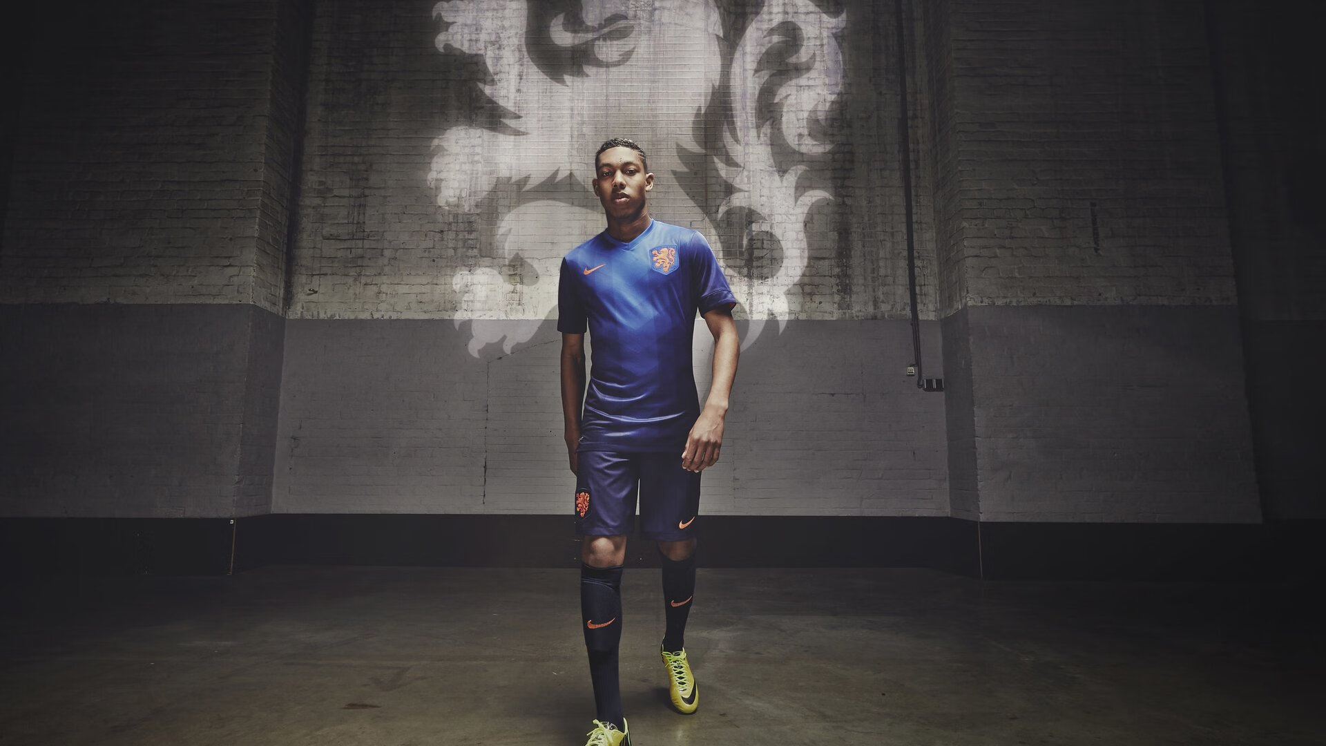 年终总决赛横扫拉沃尔杯，辛纳领军重塑网坛格局，团队网球新纪元开启