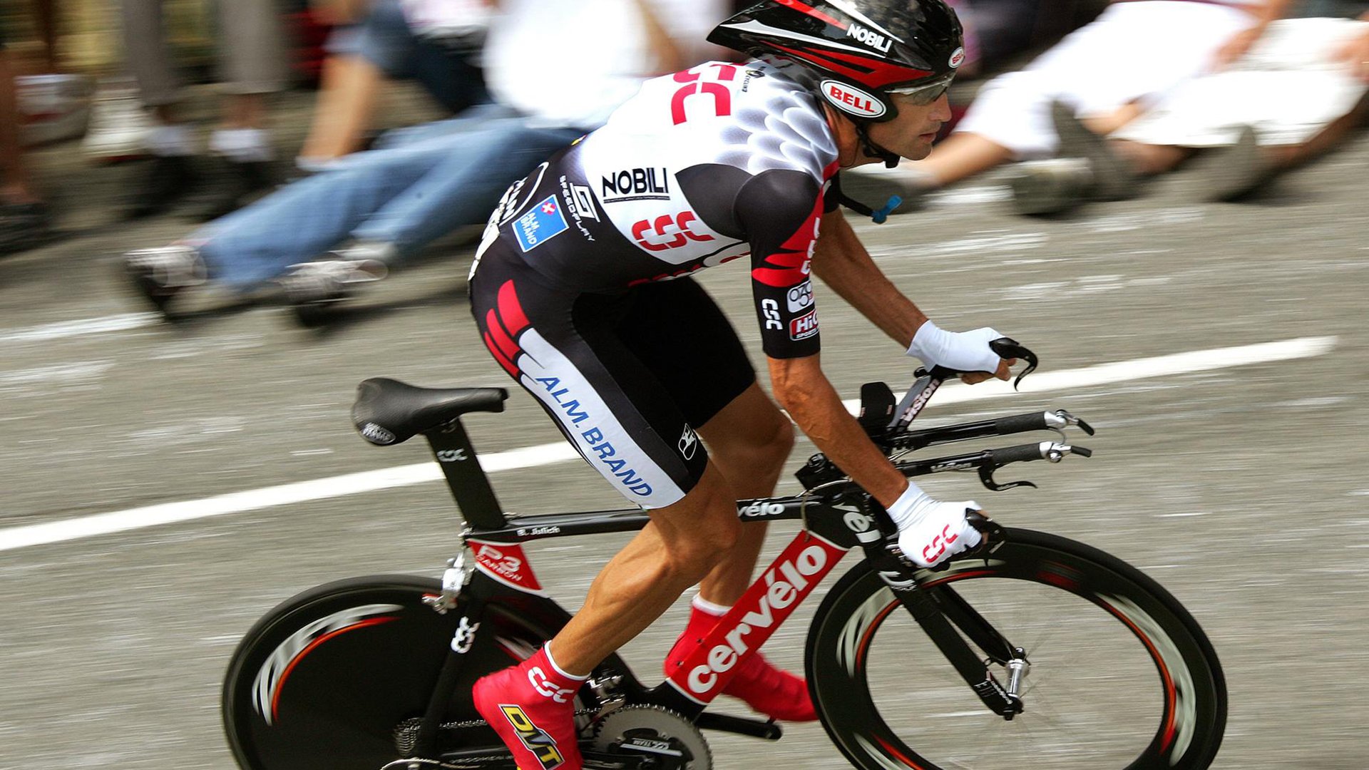 绝杀之城，深圳压哨奇迹，米切尔提前宣告掘金终结